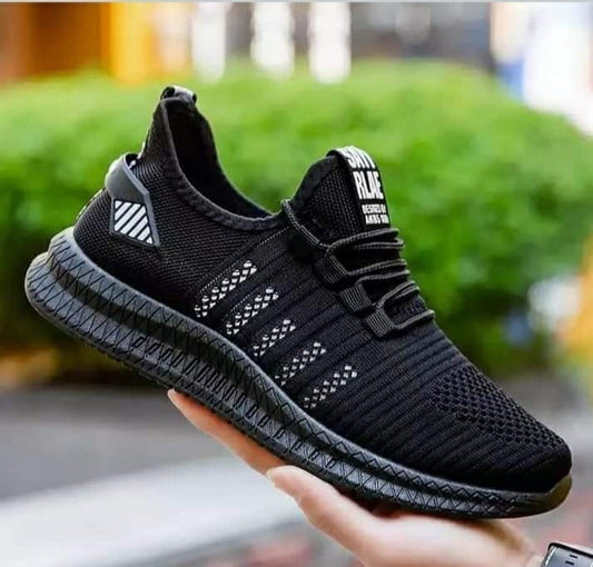 Breathable Men’s Fashion Sneakers-Black