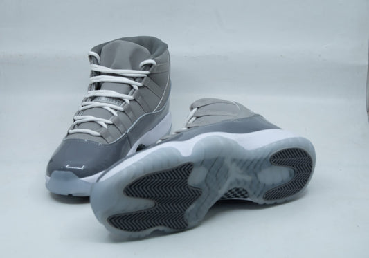 Mild Grey White Sneakers