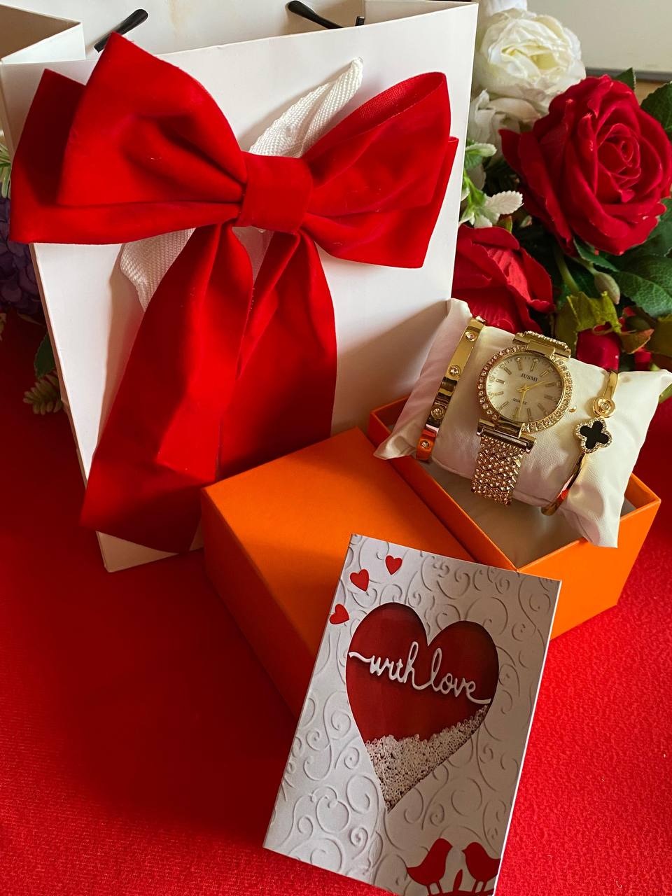 Hot Valentine Ladies Gift Combo
