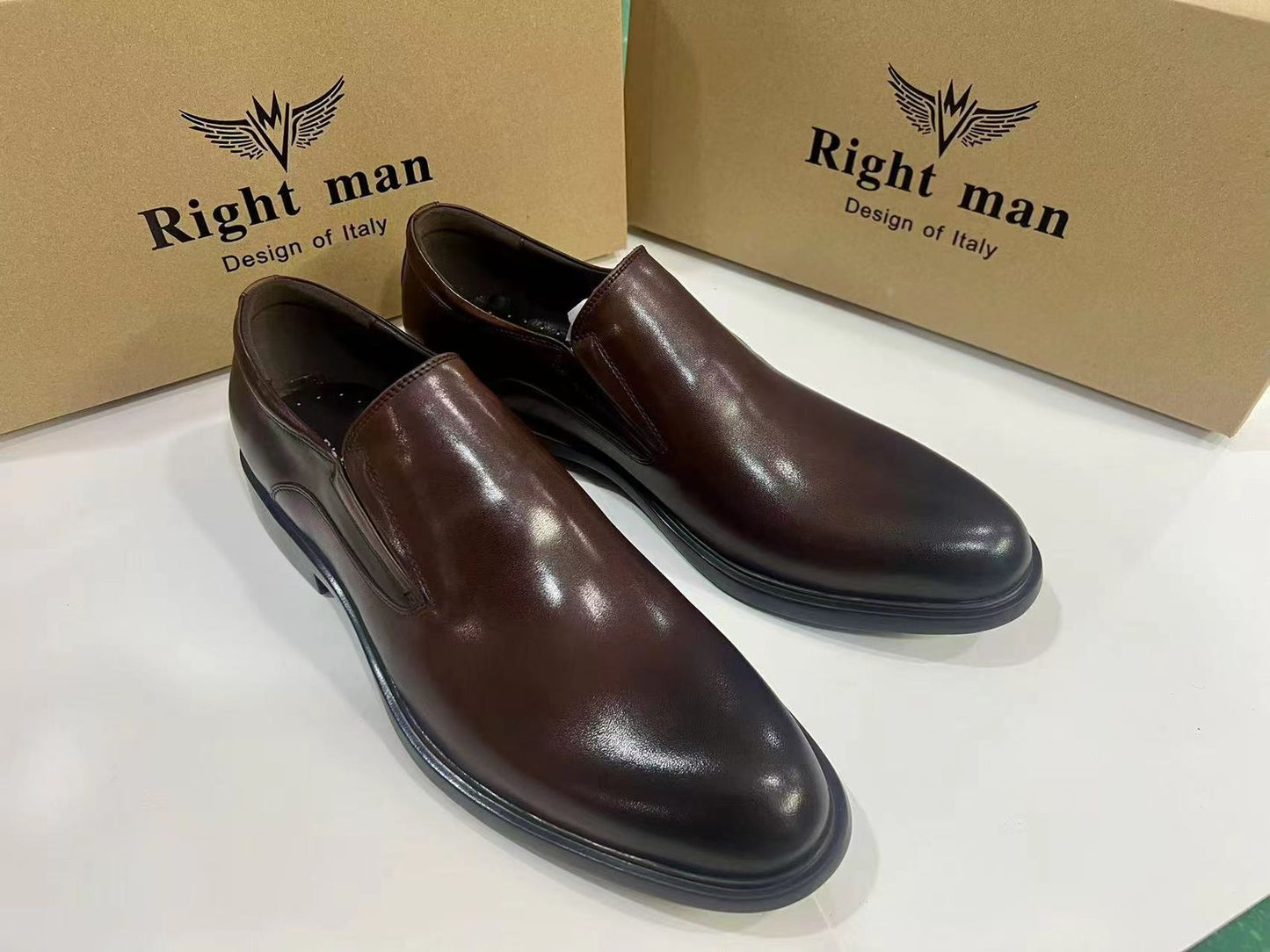 Right Man Brown lacesless Men's Official Shoes