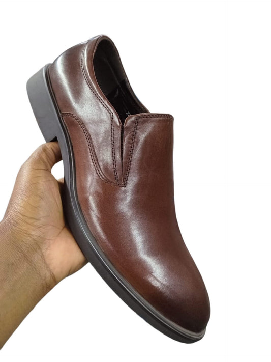 Classic Slip-on Shoes brown