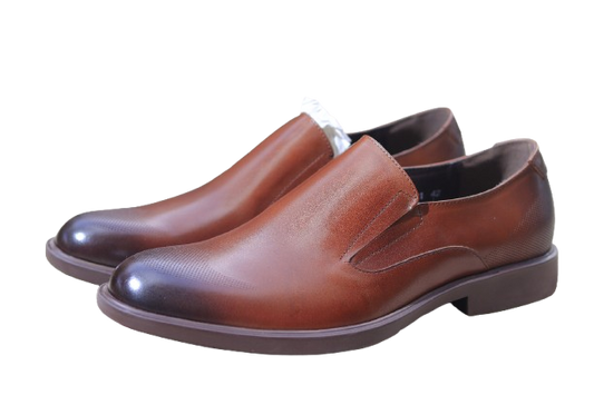 Official Shoes in Black - Brown